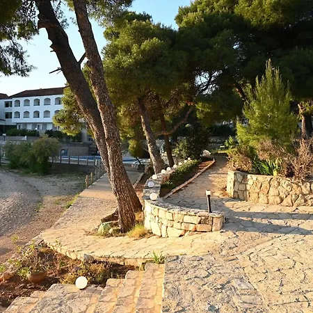 Mobile David Pirovac