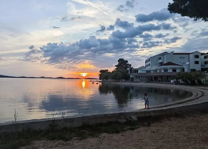 Mobile David Σπίτι διακοπών Pirovac