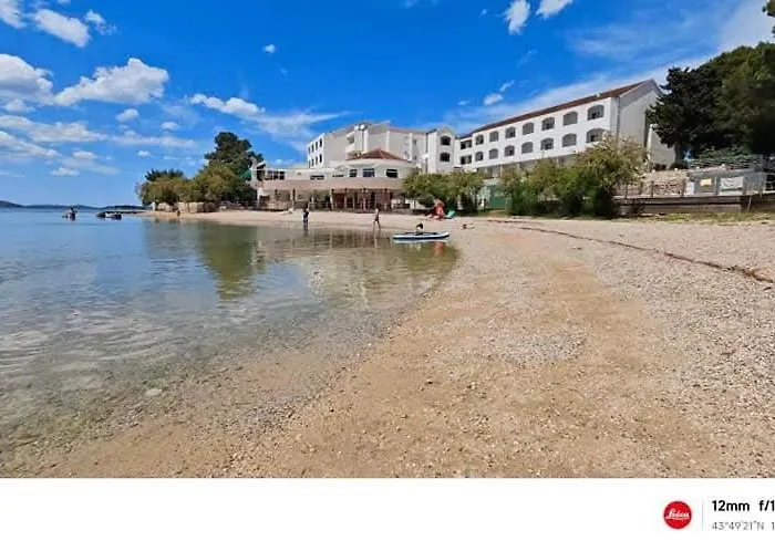 Mobile David * Pirovac