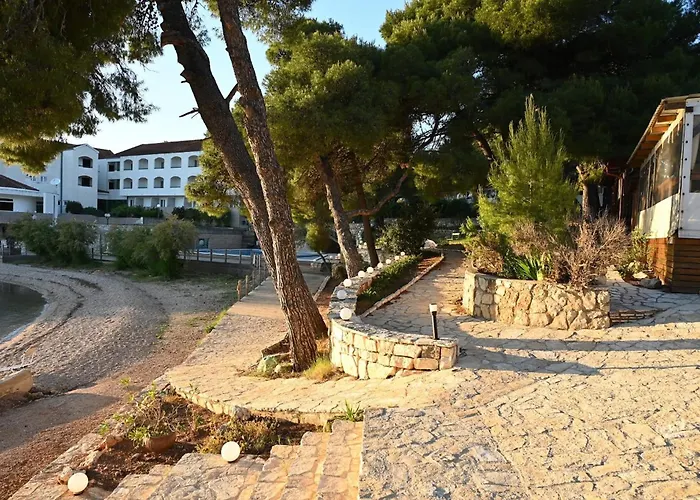 Mobile David Pirovac